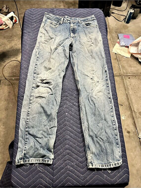Wrangler Distressed Blue Jeans